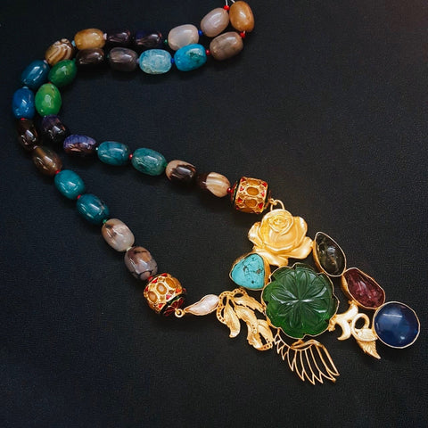 Multicolour beaded Semiprecious stones Necklace