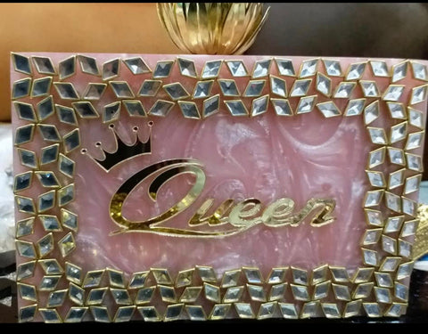 QUEEN clutch