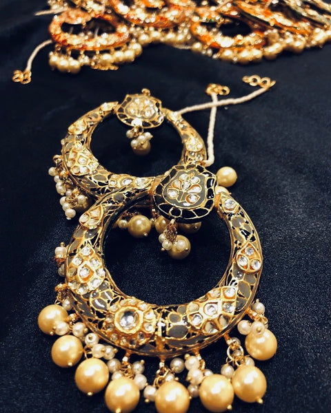 GREY & BLACK Meenakari Chandballis
